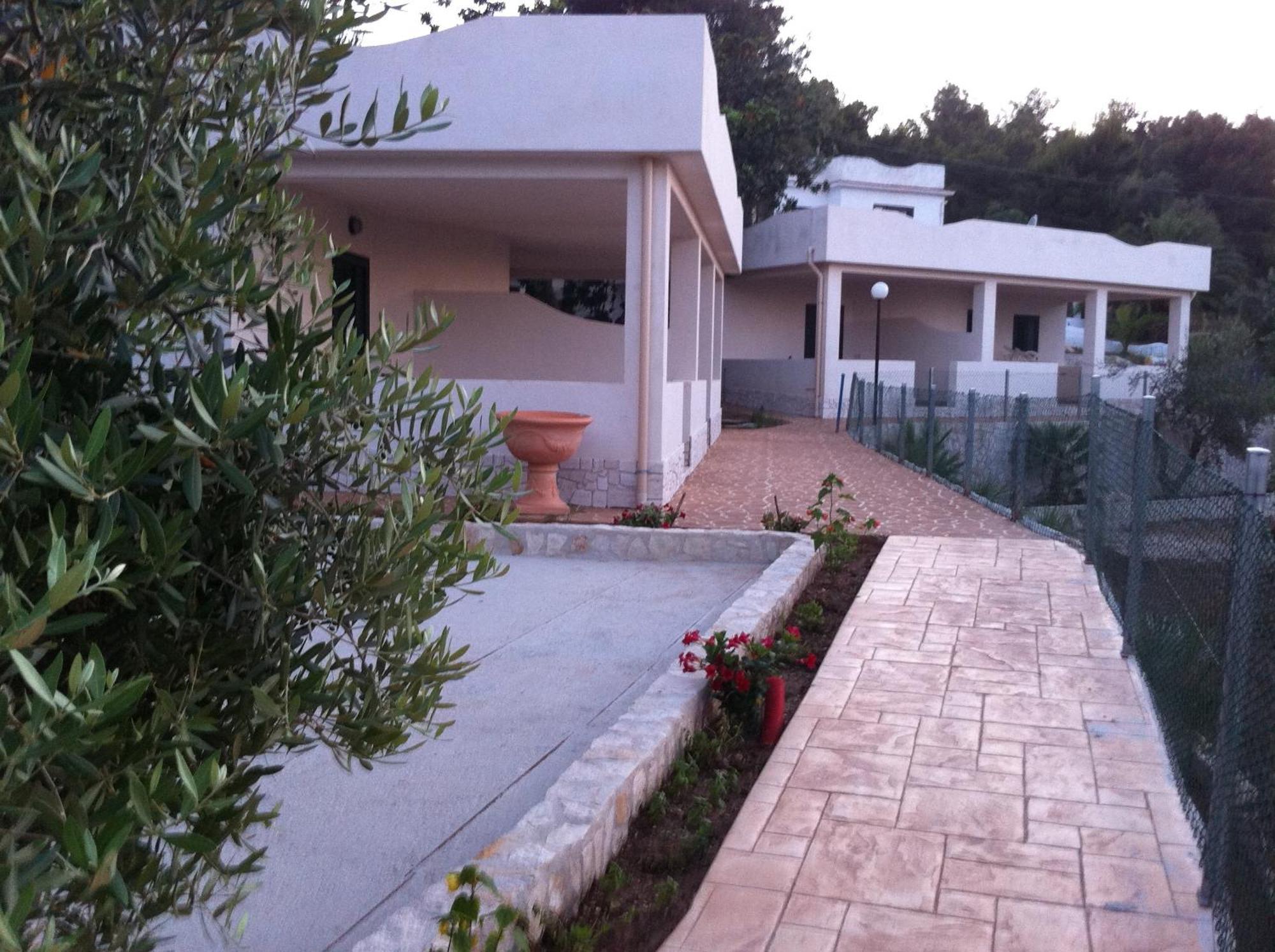 Residence Dolce Far Niente Vieste Buitenkant foto